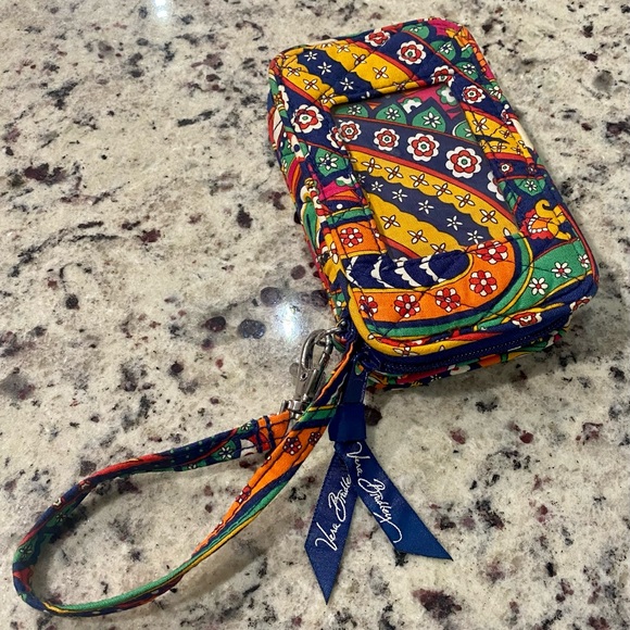 Vera Bradley Crossbody and matching Cardholder - Picture 2 of 5